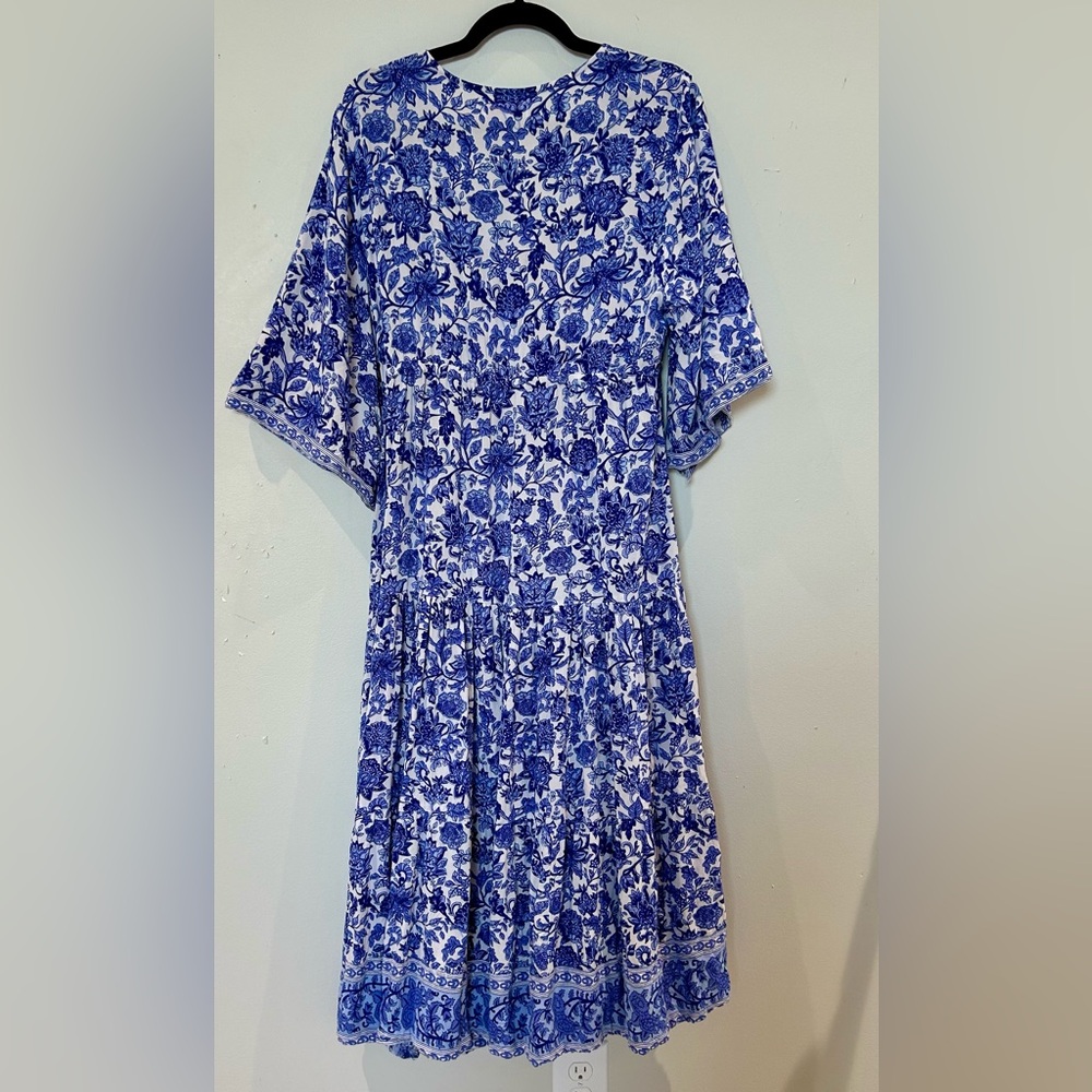 Mary Marshmallow- Anna Floral Blue and White Maxi Dress - Picture 6 of 7